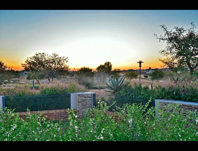 4 BEDROOM HOUSE FOR SALE IN EYE OF AFRICA